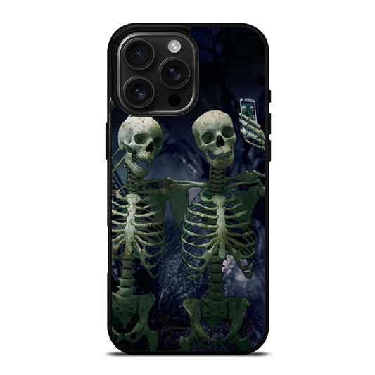 Spooky Halloween Selfie iPhone 16 Pro Max Case