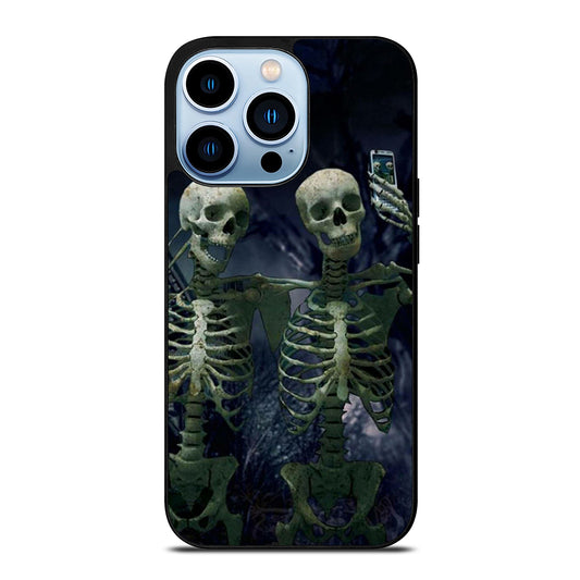 Spooky Halloween Selfie iPhone 13 Pro Max Case